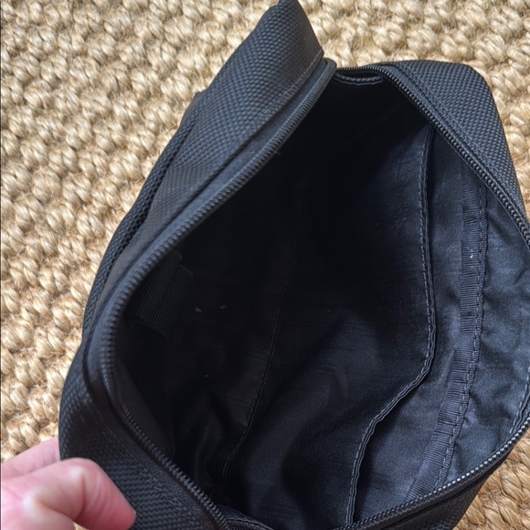 Tumi Black Men's Bag - Picture 6 of 6